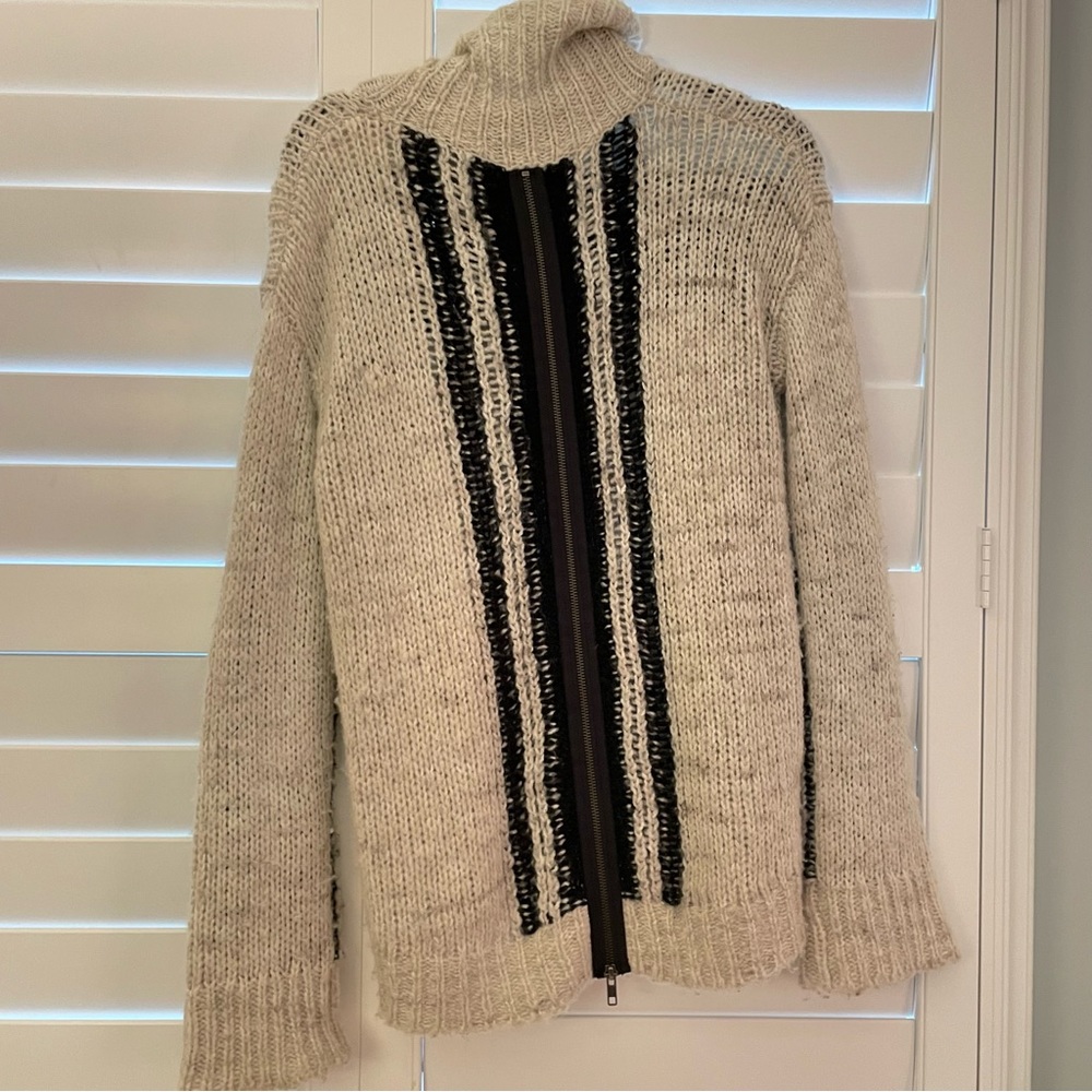 Pam & Gela Turtleneck Striped Zipper Detail Sweater Cream Black Size Small